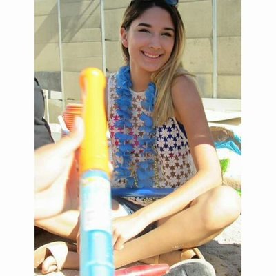 Timeline: Linea del Tiempo de Genesis Flores