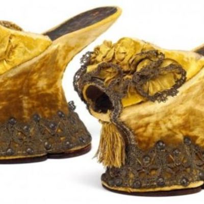 Timeline: who created shoes