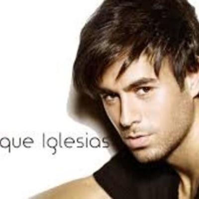 Timeline: La Vida de Enrique Iglesias