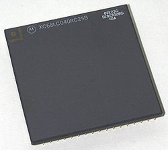 thumbnail image 2 of Motorola MC68030FE33B 68030 32-Bit Microprocessor – NOS, QFP132, Malaysia 2 of 4