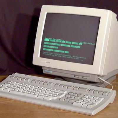 Timeline: Inventos Tecnológicos 1990-2000