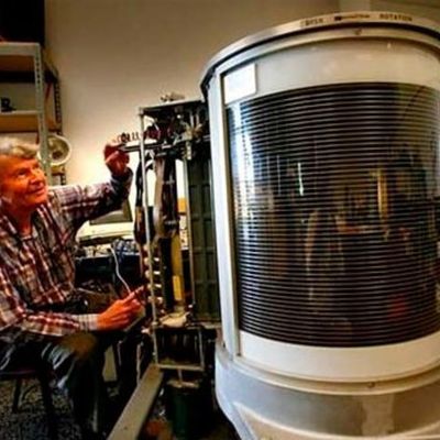 Timeline: Первый жесткий диск IBM 350 Disk Storage Unit