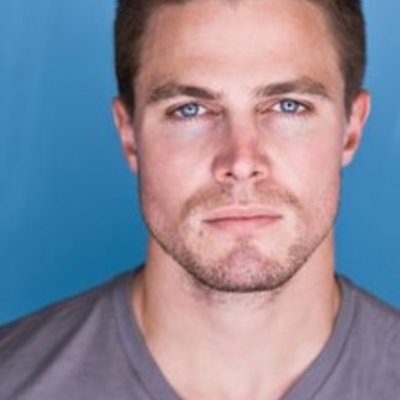 Timeline: Stephan Amell