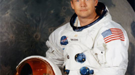Timeline: Primer hombre que pisó la luna, Neil Armstrong.