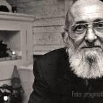 Timeline: vida y obra de Pablo Freire