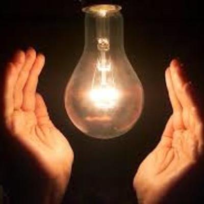 Timeline: LA HISTORIA DE LA LUZ ELECTRICA