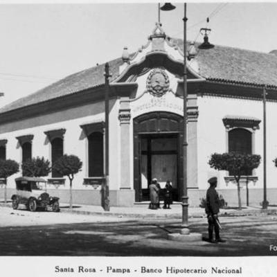 Timeline: La Evolución de los Bancos en El Salvador.