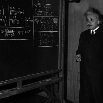 Timeline: Linea del tiempo de las Tic en  la educación.