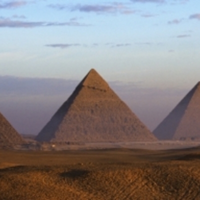 Timeline: History of the Pyramids in Giza.