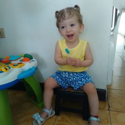 Timeline: DESARROLLO DEL HABLA Y LENGUAJE DE LUCIANA (12 MESES)