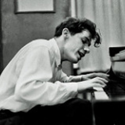 Timeline: The Life of Glenn Gould