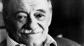 Timeline: Proyecto "vivir lejos de casa". Mario Benedetti