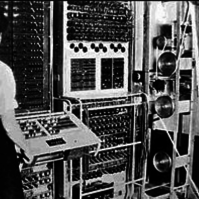 Timeline: HISTORIA DE LAS TECNOLOGIAS DE LA INFORMACION Y LAS COMUNICACIONES (TIC) EN LA EDUCACIÓN