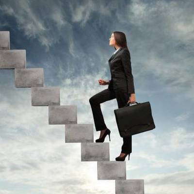 Timeline: Не только учитель математики, но еще и заместитель директора.