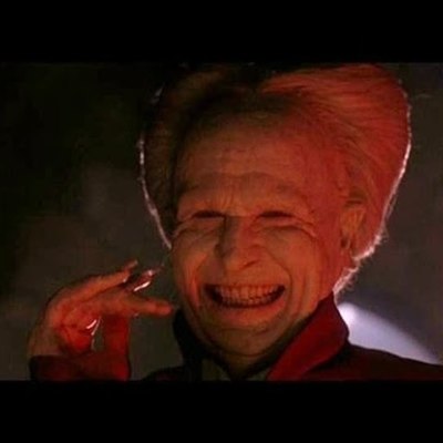 Timeline: HISTORIA DE VAMPIROS