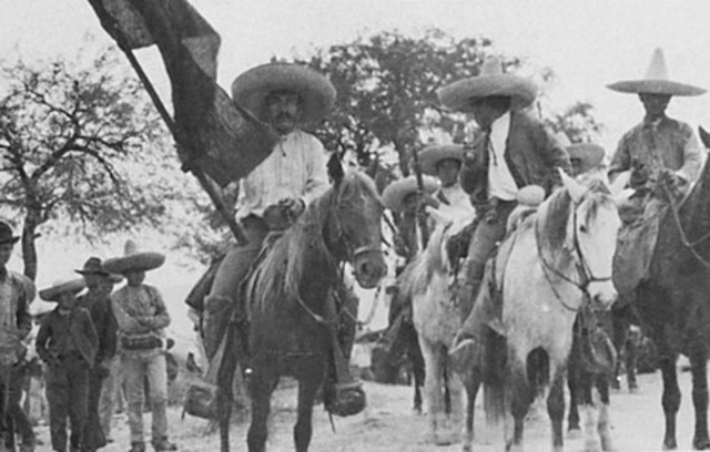 "Revolución Mexicana" Viviana Rosado y Karen Fernandez 1roB , lic. en