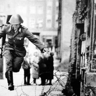 Timeline: Den kalde krigen