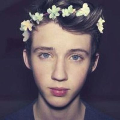 Timeline: troye sivan