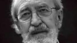 Timeline: la prehistoria de Ángel González