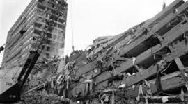 Timeline: HECHOS EN MÉXICO DESDE 1985 A 1995