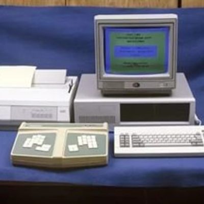 Timeline: История развития времени  , вычислительной машины .