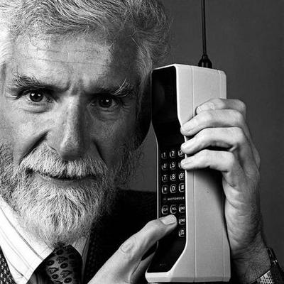 Timeline: Primer servicio de telefonia movil