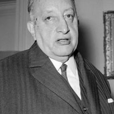 Timeline: Miguel Ángel Asturias por: Luis Cerezo