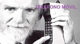 Timeline: 1957 presentación del teléfono movil