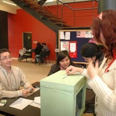 Timeline: Elecciones FEUACh 2009- 2016