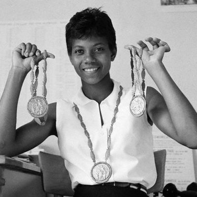Timeline: Wilma Rudolph's Life