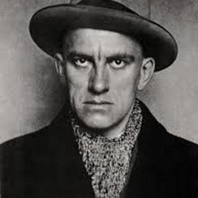 Timeline: Маяковский