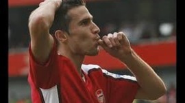 Timeline: Van Persie-Arsenal Superstar