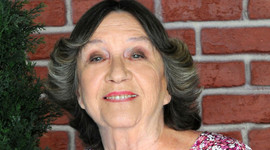 Timeline: Viaje de la vida de Amparo Valle