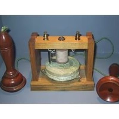 Timeline: Histoire du téléphone