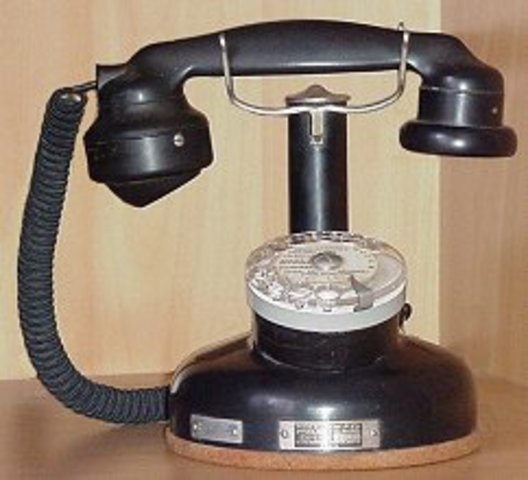 l-histoire-de-t-l-phone-timeline-timetoast-timelines