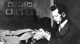 Timeline: József Attila kötetei