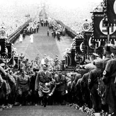 Timeline: EL NAZISME