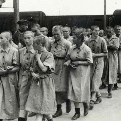 Timeline: HISTORY OF THE HOLOCAUST