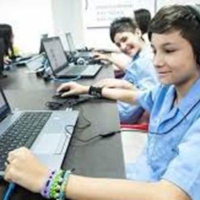 Timeline: La Tecnología en la Educación