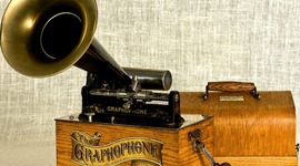 Timeline: REPRODUCTORES DE AUDIO