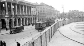 Timeline: Warsaw Ghetto Uprising