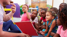 Timeline: História das creches no Brasil