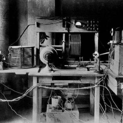 Timeline: Historia de la Radio