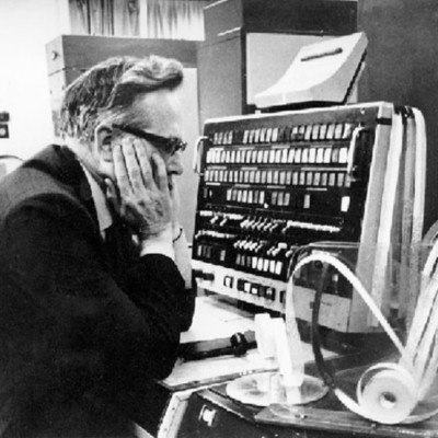 Timeline: HISTORIA DEL COMPUTADOR