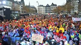 Timeline: Regan Karnival in Koln