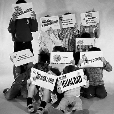 Timeline: Infancia, adolescencia a través del tiempo