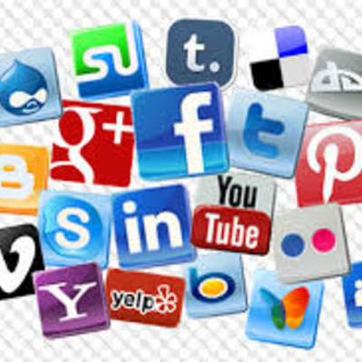 Timeline: Redes Sociales