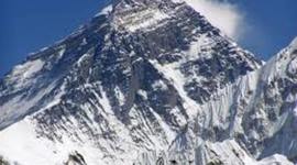Timeline: Mount Everest's Deadliest Day