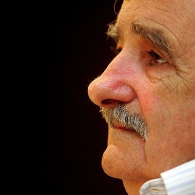 Timeline: El presidente más pobre del mundo: José "Pepe" Mujica