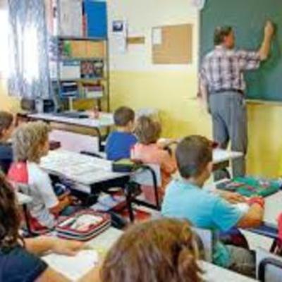 Timeline: REPRESENTANTES DE LA ESCUELA TRADICIONAL Y NUEVA